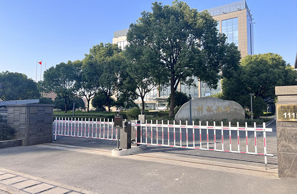 柵欄道閘，抓拍顯示一體機